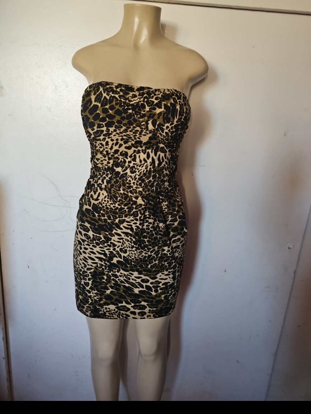 Strapless Leopard-Print Bodycon Dress in Black and Cream